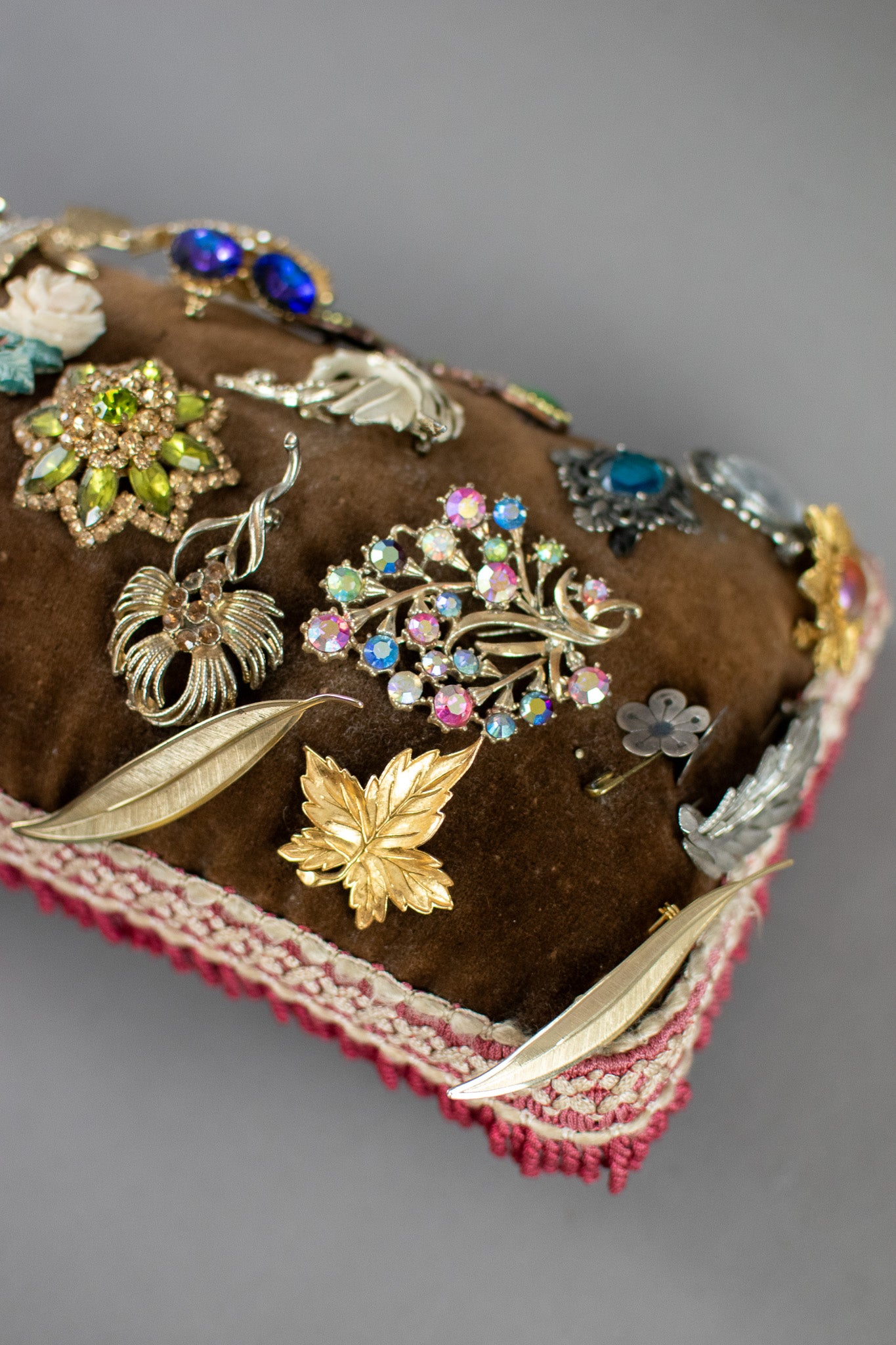 Antique 19th Century Victorian Broach Pin Cushion