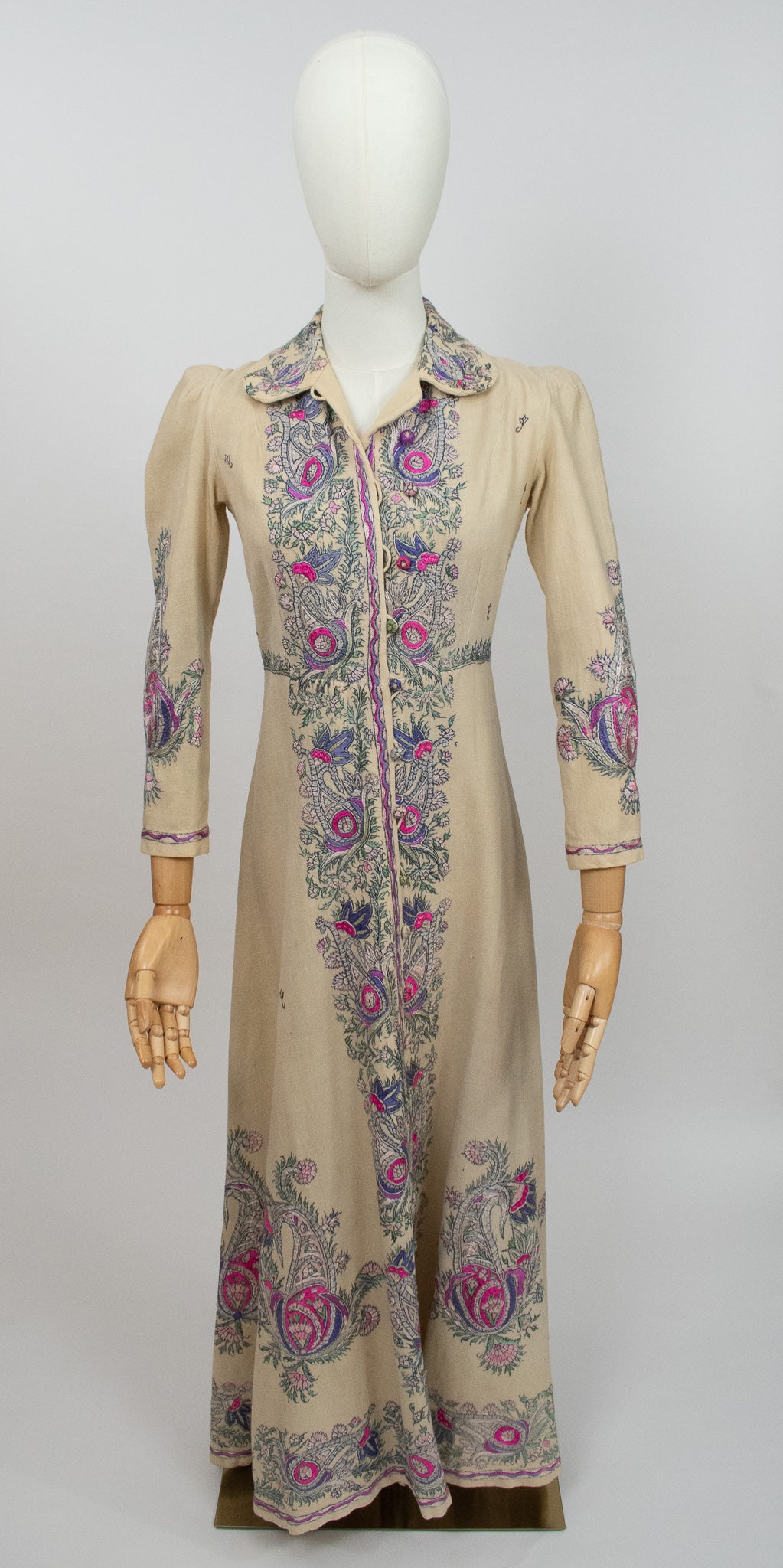 Early 20th Century Sozni Silk Embroidered Woollen Kashmiri Robe Jacket Dress