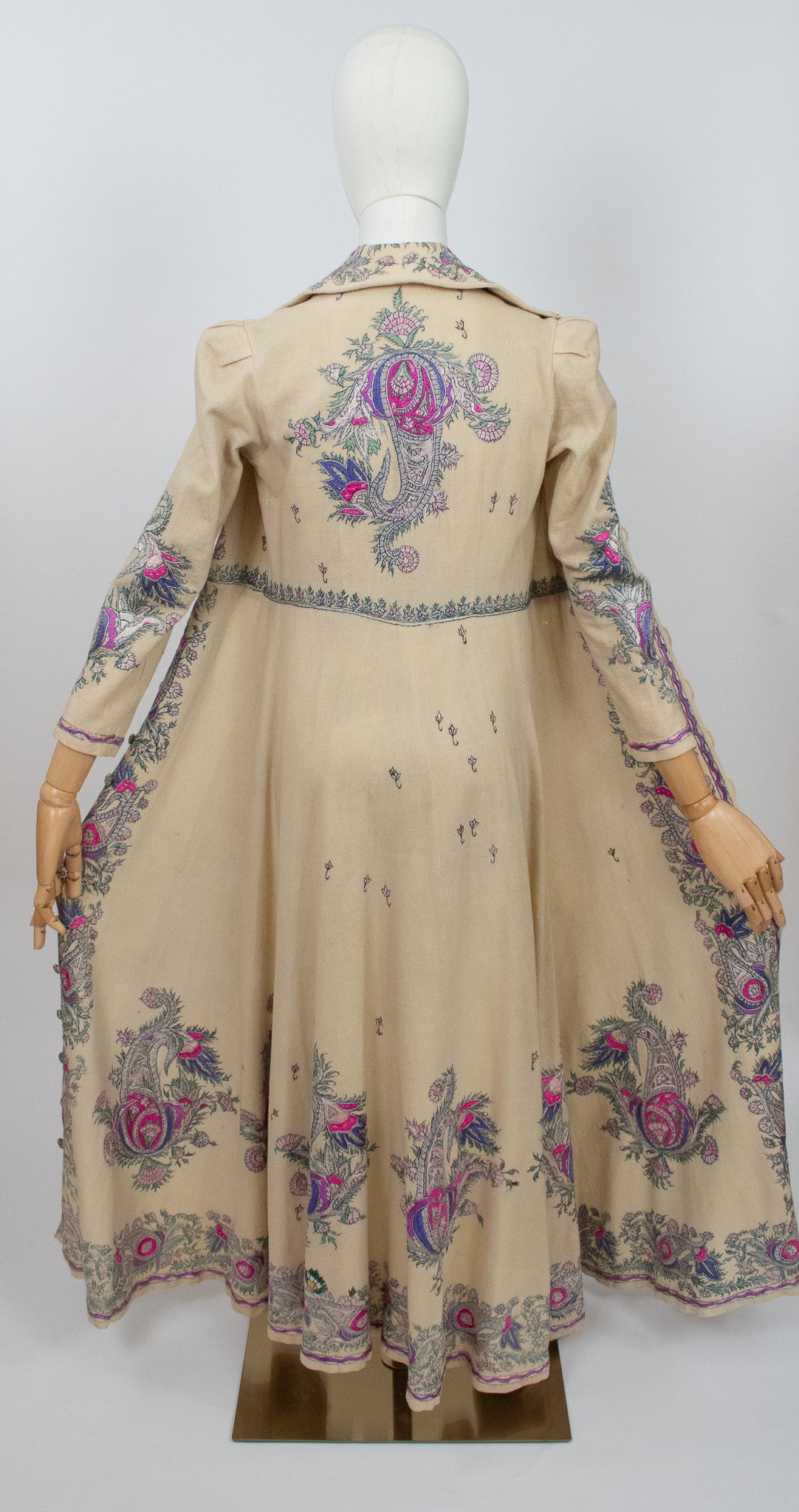Early 20th Century Sozni Silk Embroidered Woollen Kashmiri Robe Jacket Dress
