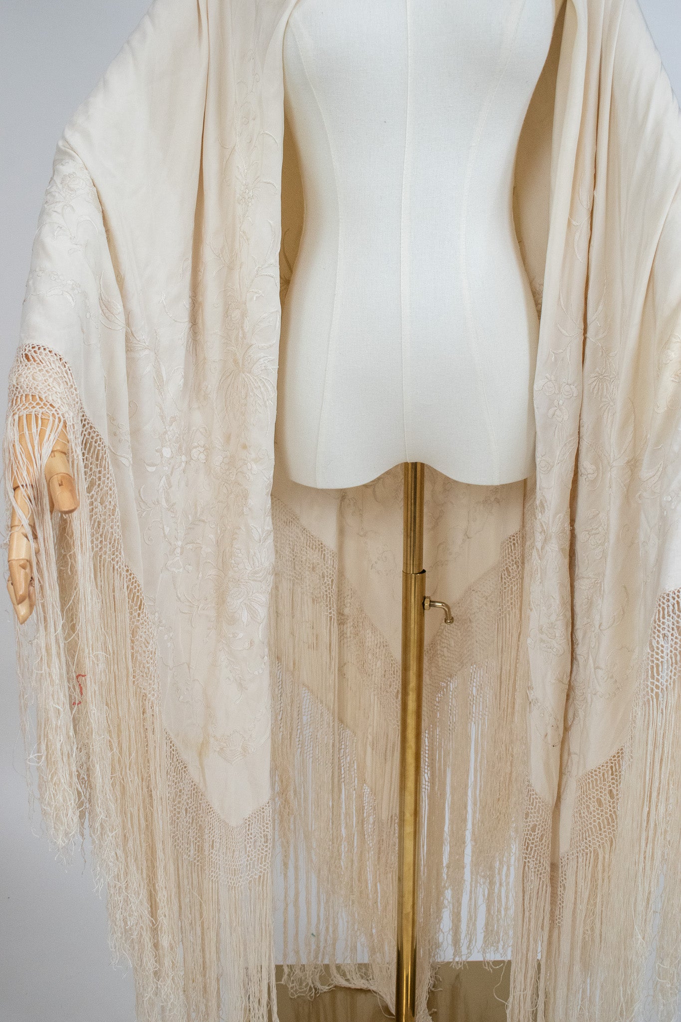 Antique Late Victorian Ivory Silk Canton Floral Embroidered Piano Fringed Shawl