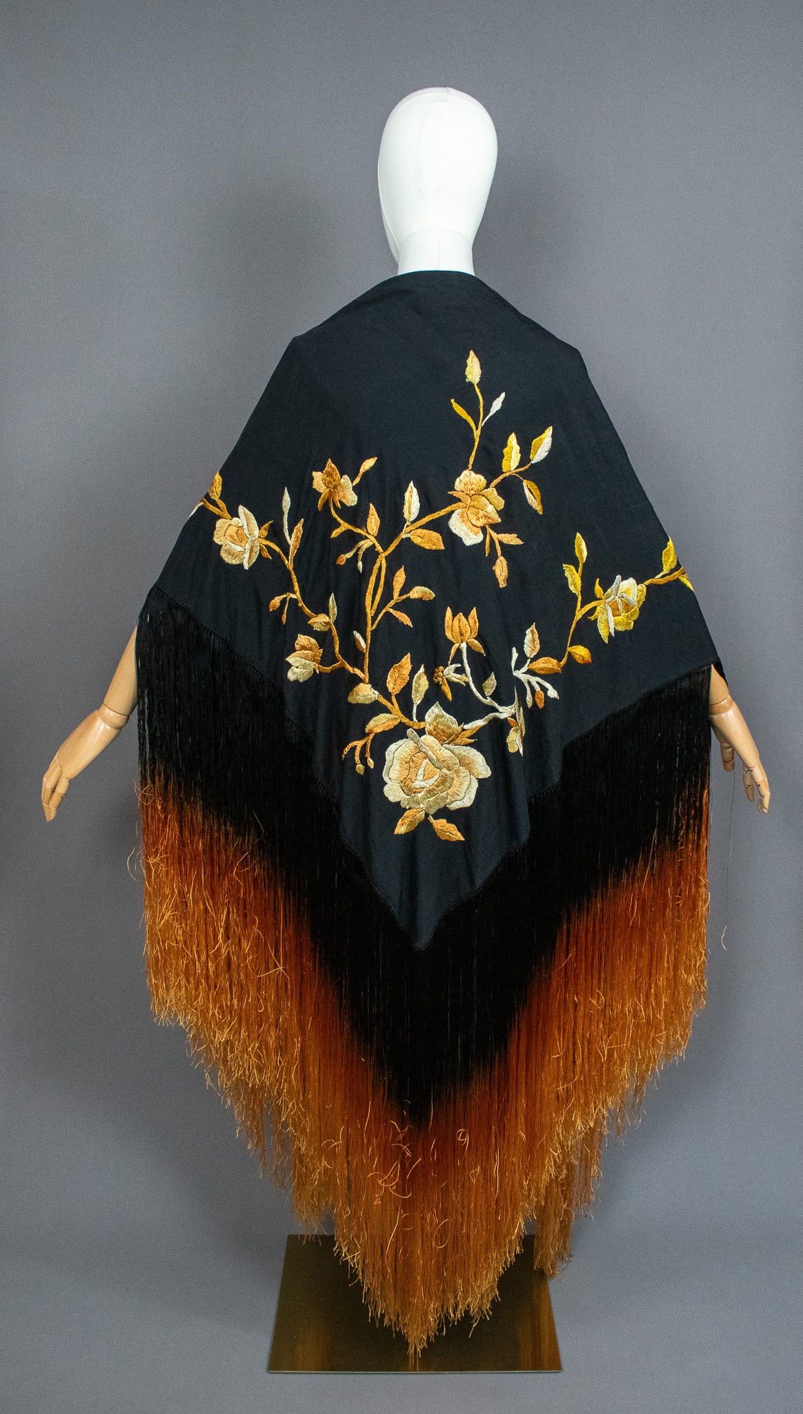 Vintage 1930s Silk Embroidered Piano Manton de Manila Ombre Fringed Shawl with Provenance