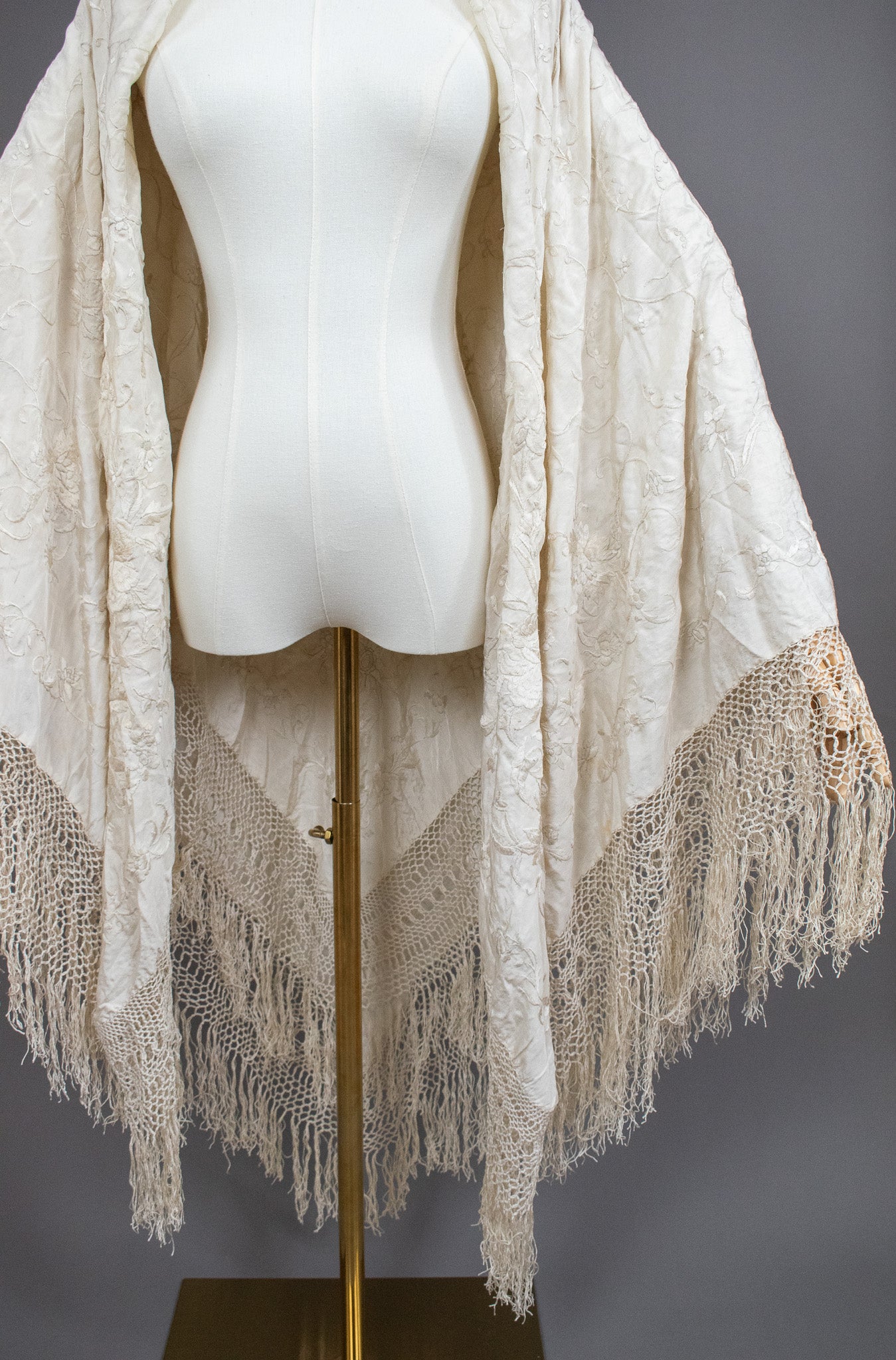 Antique Late Victorian Ivory Silk Canton Floral Embroidered Piano Fringed Shawl