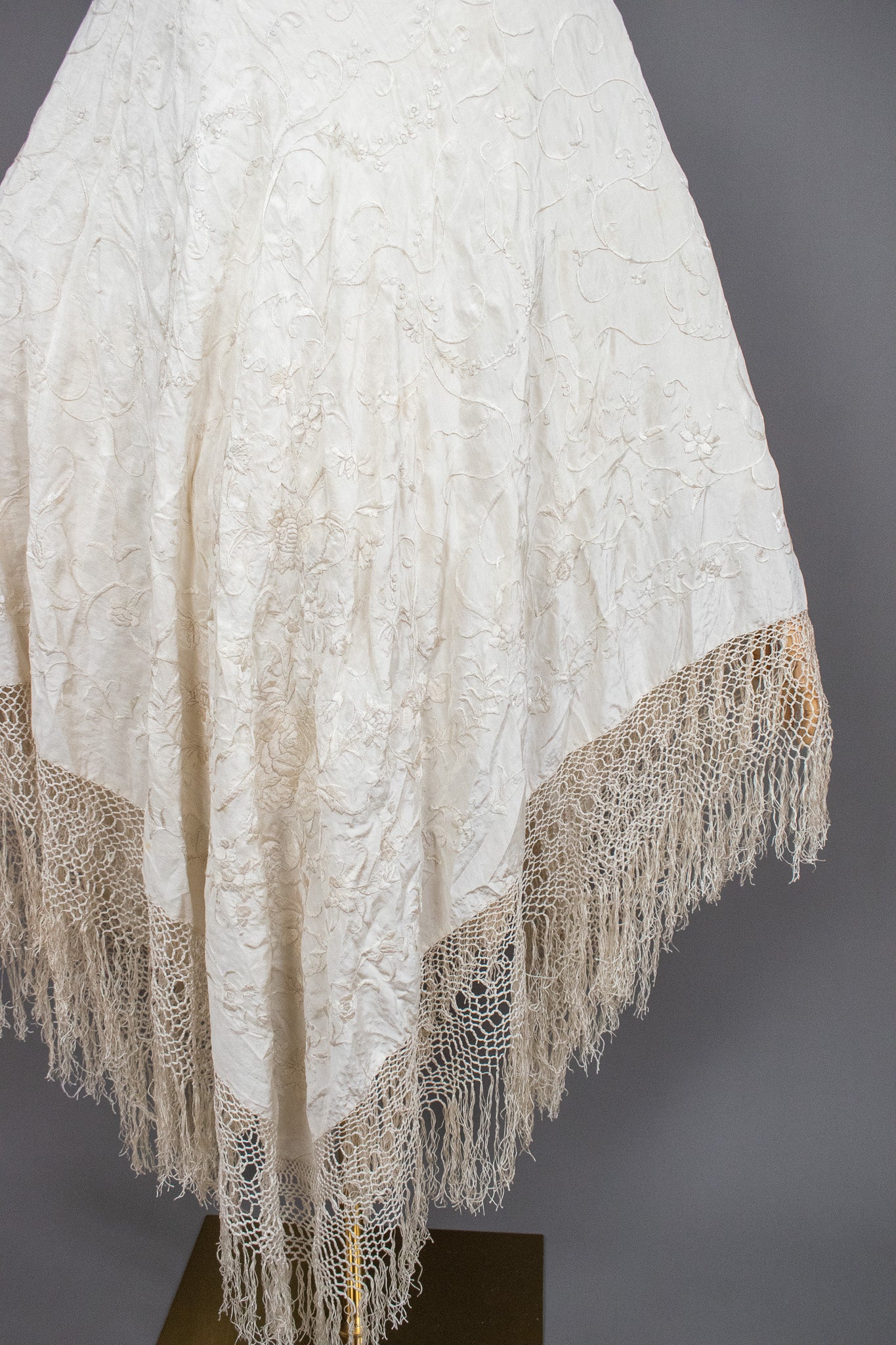 Antique Late Victorian Ivory Silk Canton Floral Embroidered Piano Fringed Shawl