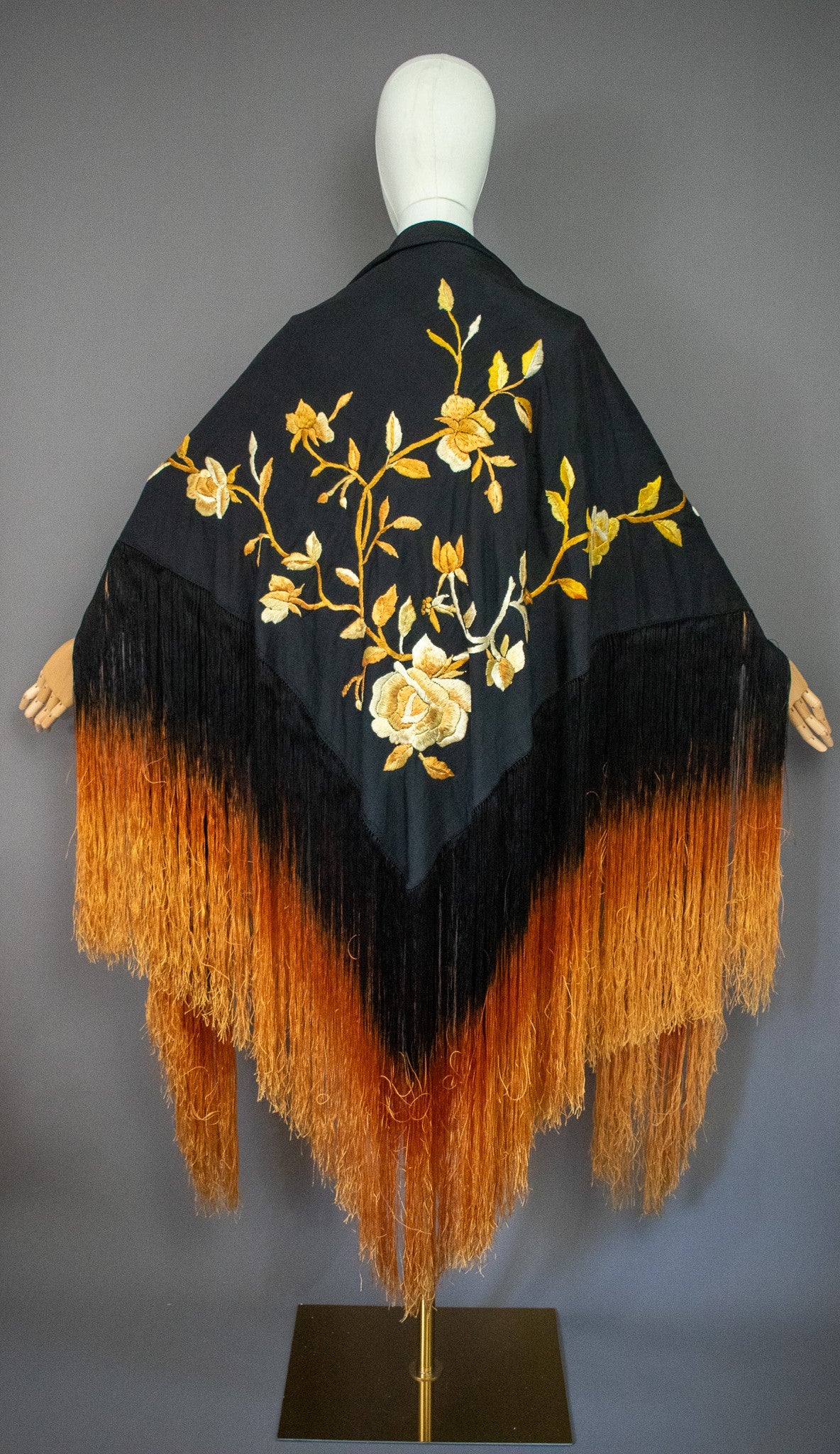 Vintage 1930s Silk Embroidered Piano Manton de Manila Ombre Fringed Shawl with Provenance