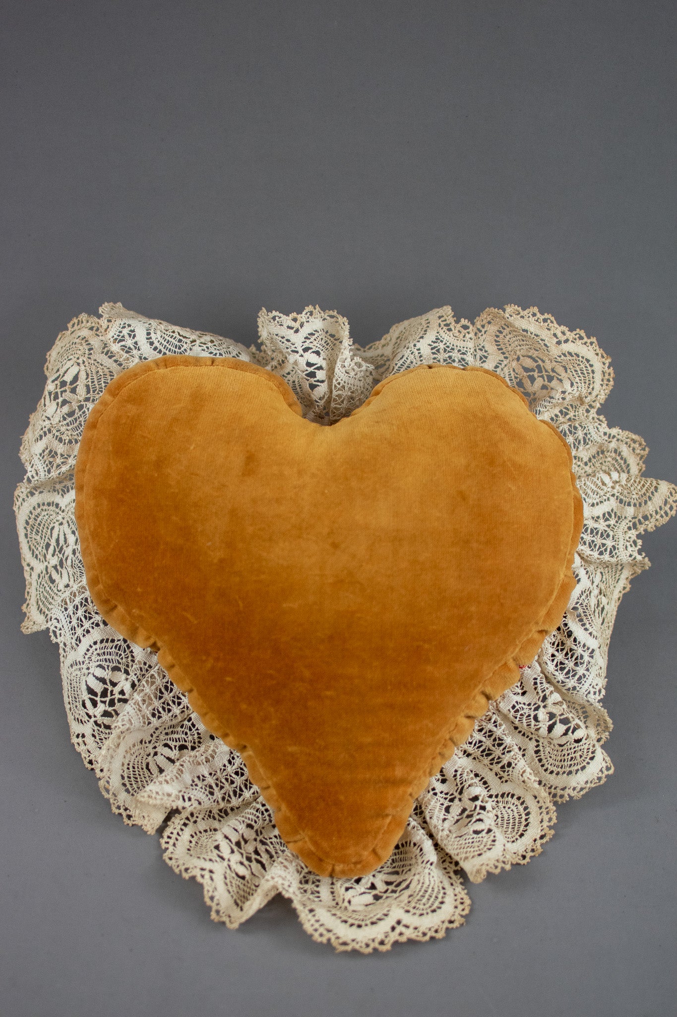 Antique 19th Century Sweetheart Victorian Broach Pin Cushion