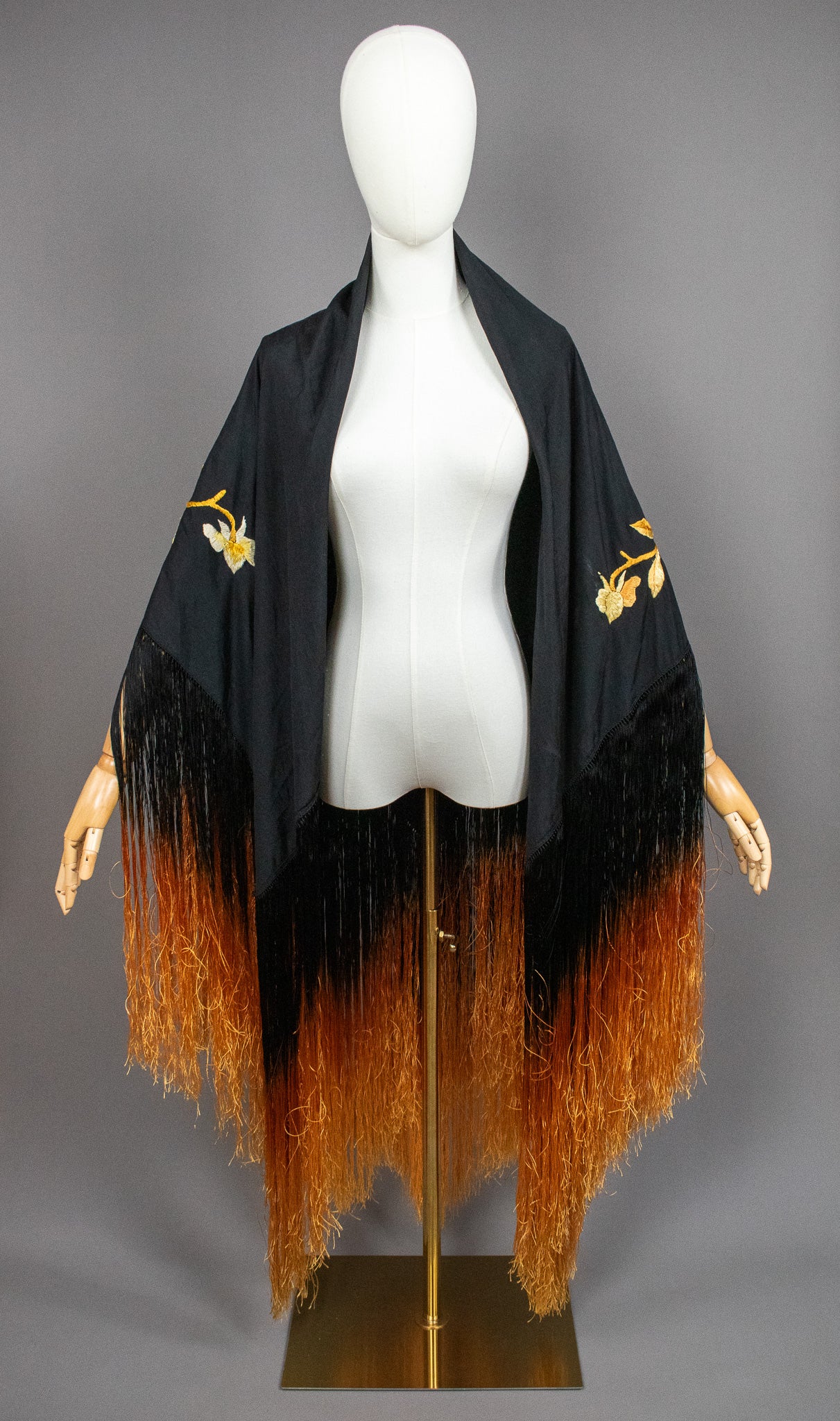 Vintage 1930s Silk Embroidered Piano Manton de Manila Ombre Fringed Shawl with Provenance