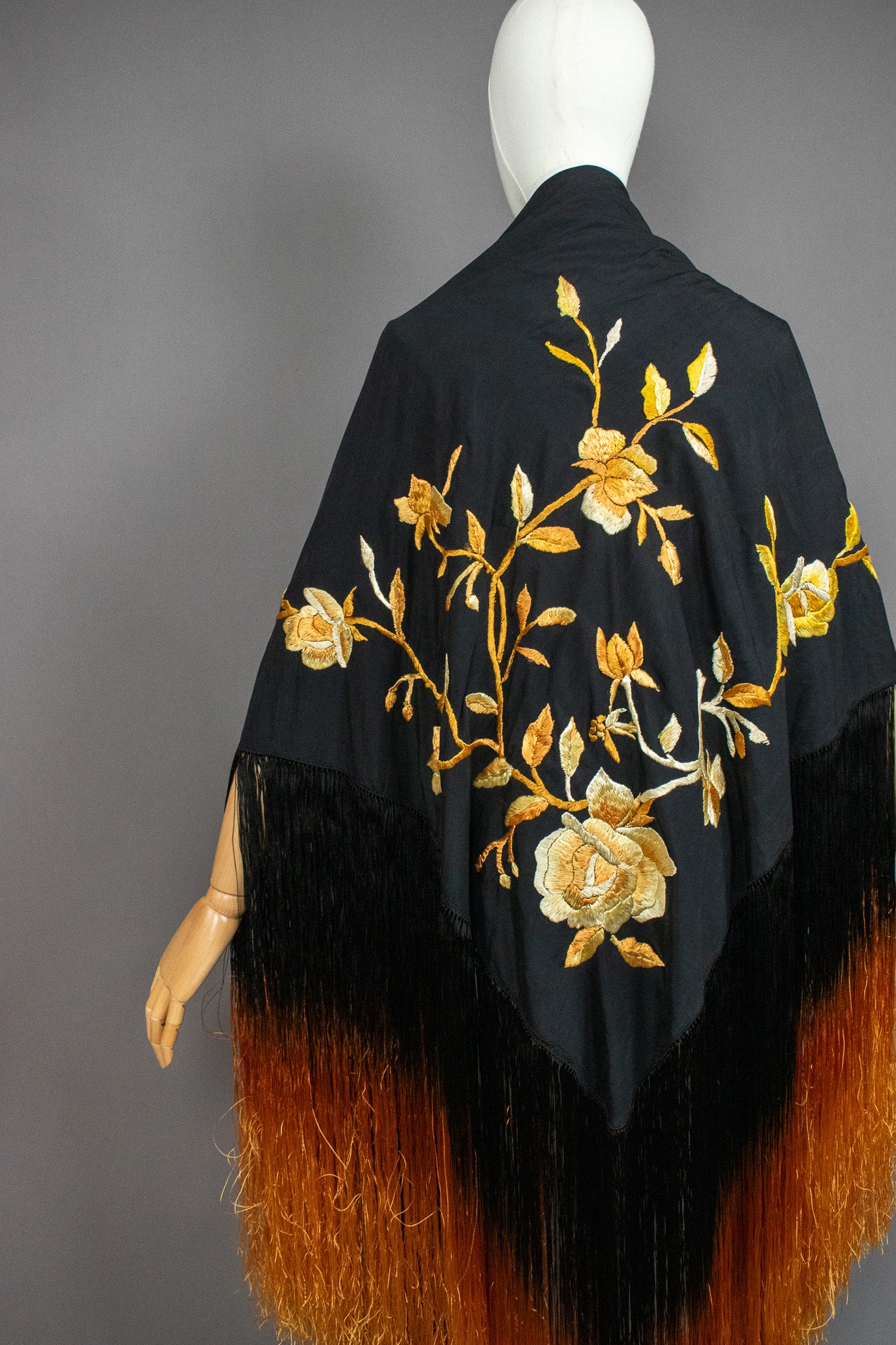 Vintage 1930s Silk Embroidered Piano Manton de Manila Ombre Fringed Shawl with Provenance